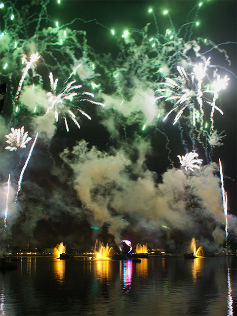 IllumiNations: Reflections of Earth at Disney's Epcot